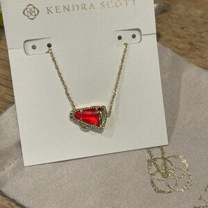 Kendra Scott Cheer Gold Short Pendant Necklace